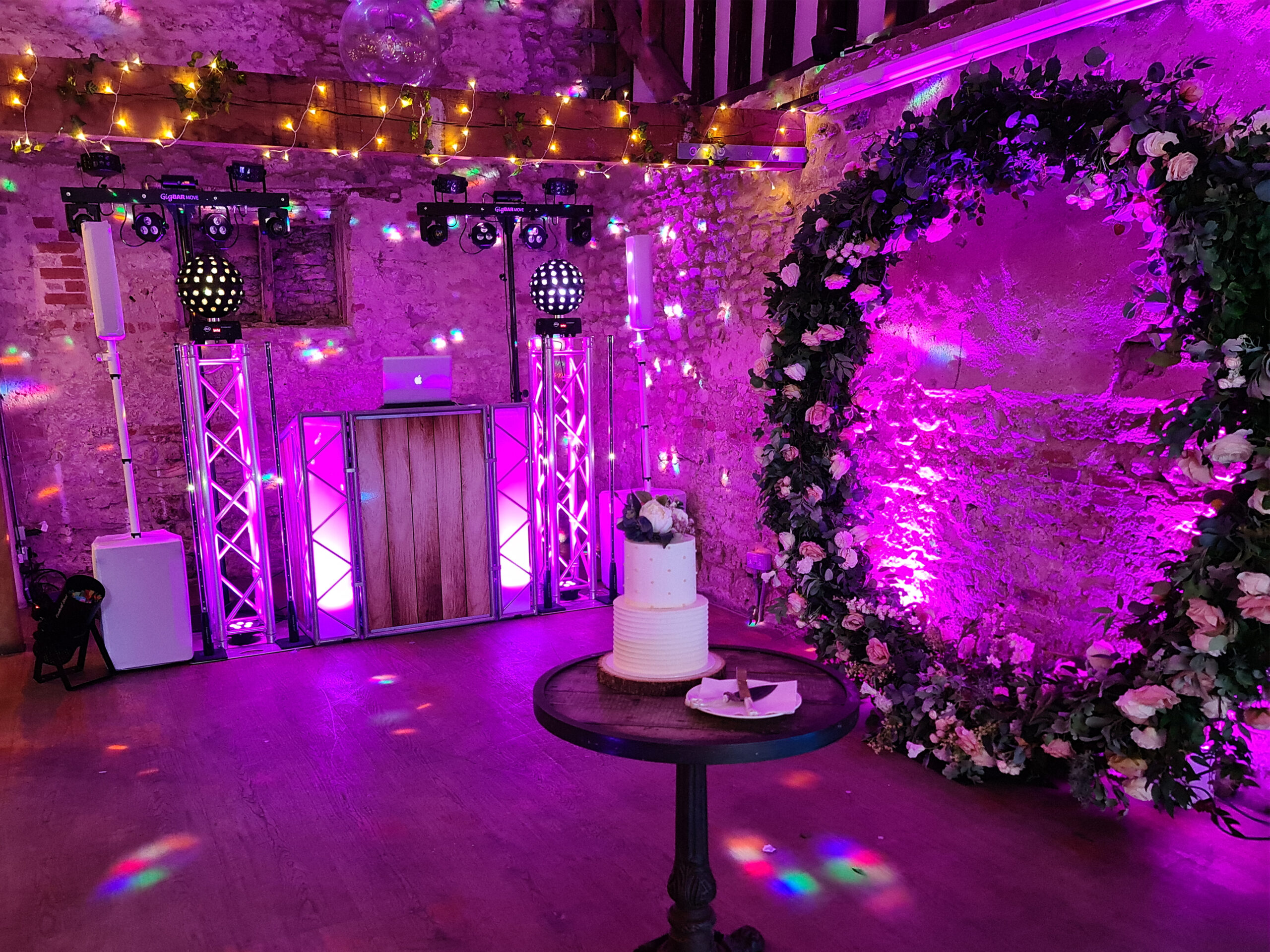 Oxford Discos in Oxfordshire Single Beam Pink Uplighting Crown & Thistle Hotel Abingdon