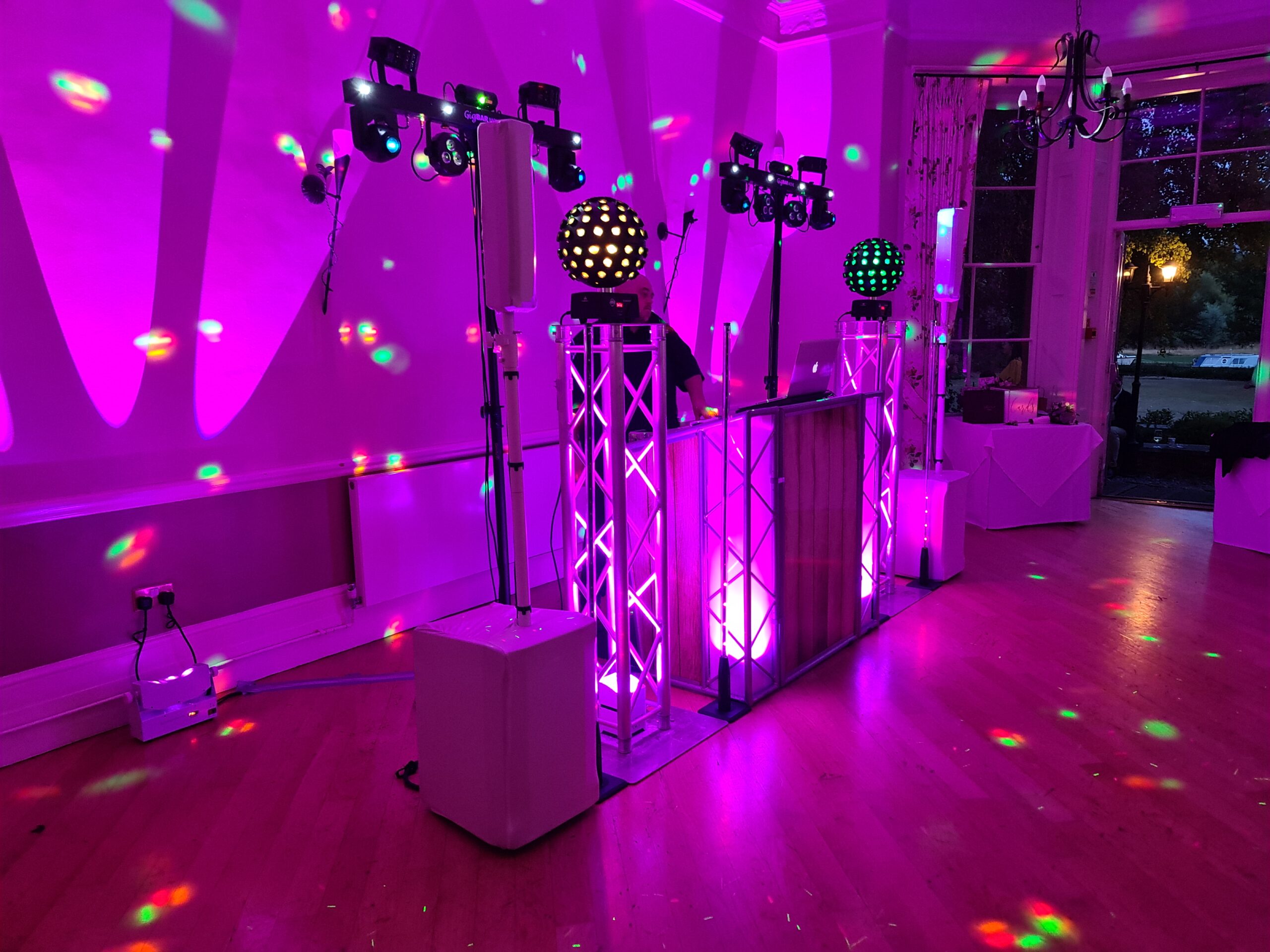 The Coseners House with Oxford Discos in Oxfordshire Restaurant Rustic Disco